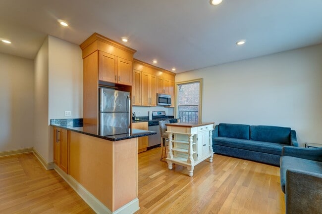 Building Photo - FG Rooms and Short Term Rentals