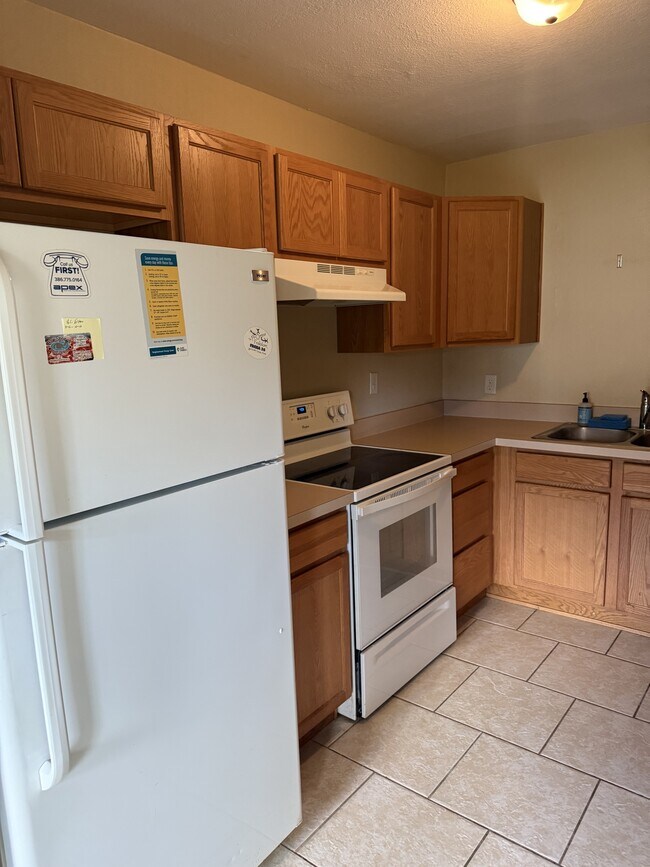 Building Photo - 509 Brightwood Ave