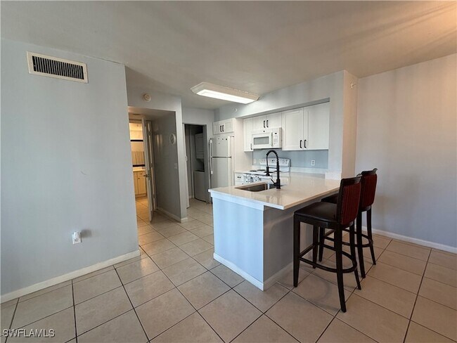 Building Photo - 1150 Wildwood Lakes Blvd