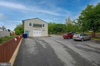 Building Photo - 1500 Wilson Ave