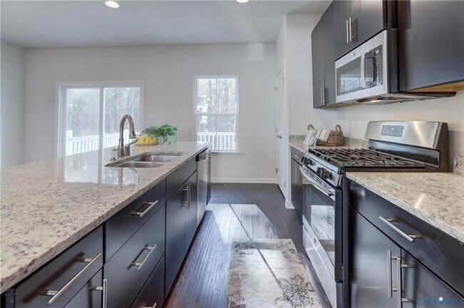 Building Photo - 429 Crofton Village Terrace
