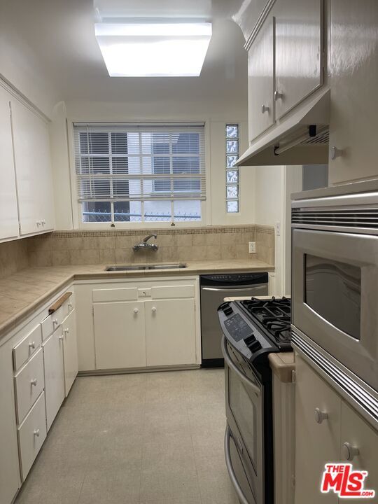 Building Photo - 1292 Devon Ave