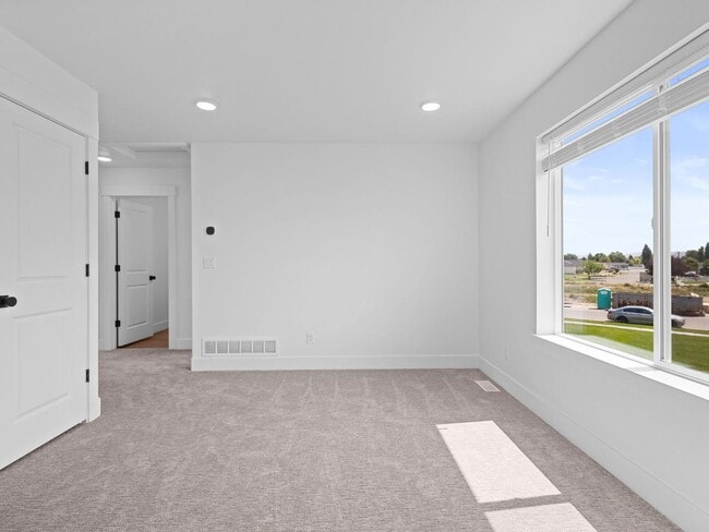 Building Photo - 2986 Sydney Dr