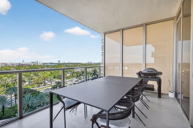 Building Photo - 9705 Collins Ave