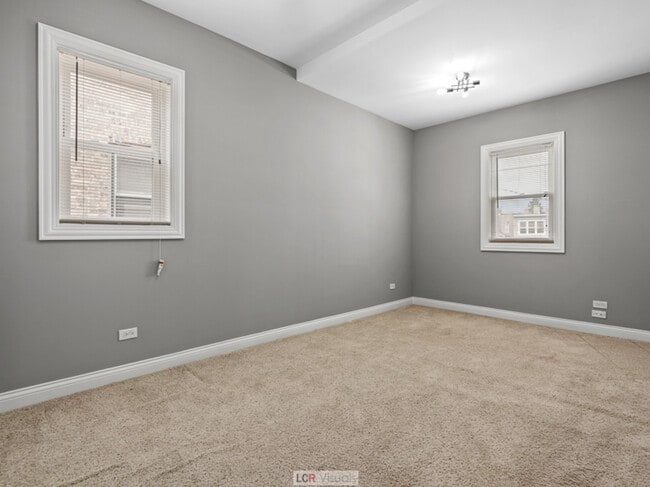 Building Photo - 1019 N Massasoit Ave