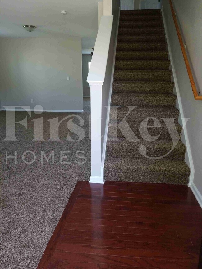 Building Photo - 1309 Waldridge Ct