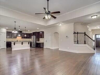 Building Photo - 8614 Crenshaw Dr