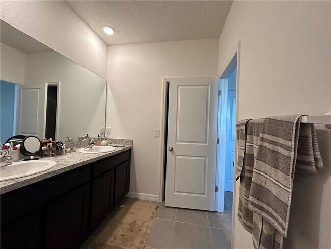 Building Photo - 13694 NW 9th Rd