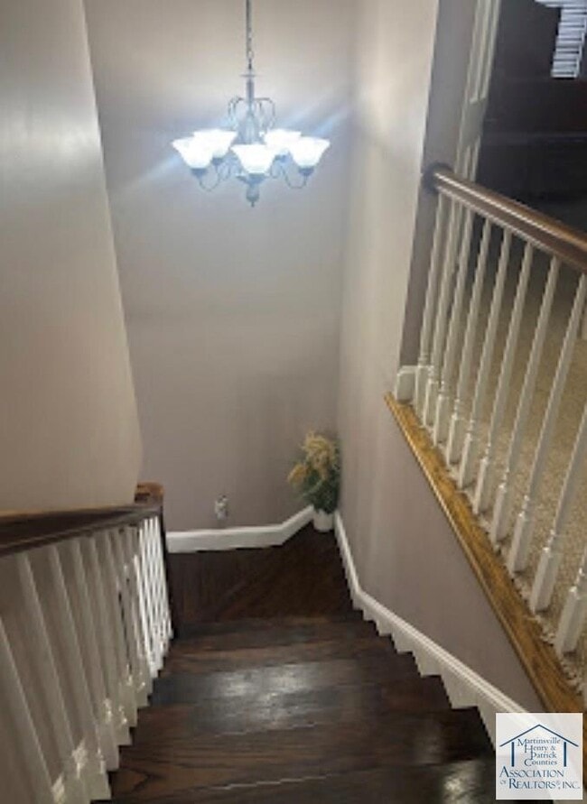 Building Photo - 1715 Mulberry Rd