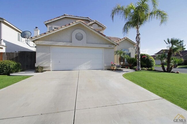 Primary Photo - Charming 4-Bedroom Home in the Riverlakes ...