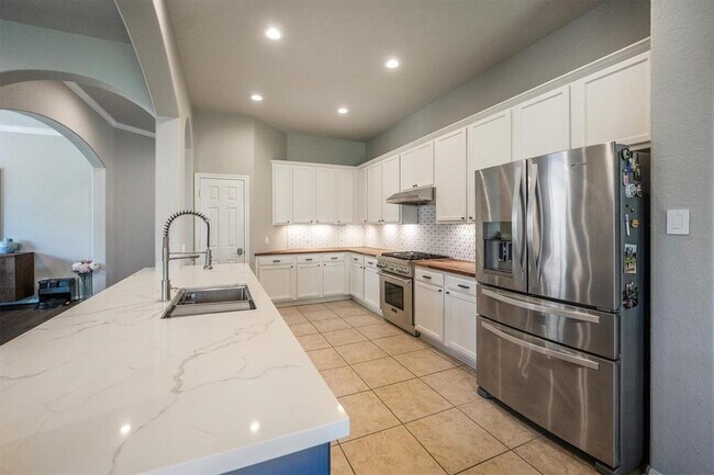 Building Photo - 25227 Hawthorne Blossom Dr
