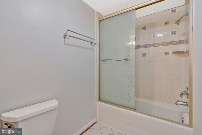 Building Photo - 10857 Hunter Gate Way