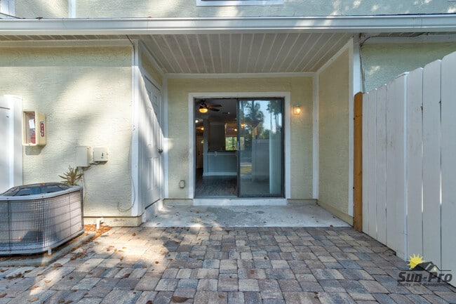 Building Photo - 480 Reed Canal Rd