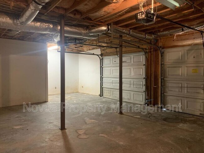 Building Photo - 88 River Ridge Dr