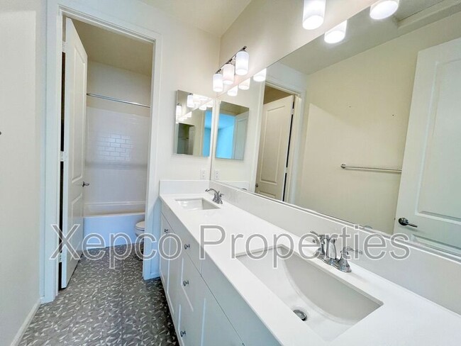 Building Photo - 84443 Passagio Lago Way