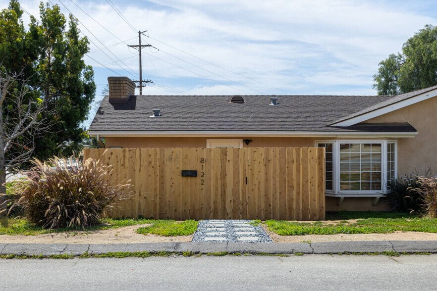 Building Photo - 8120 Melrose Ln