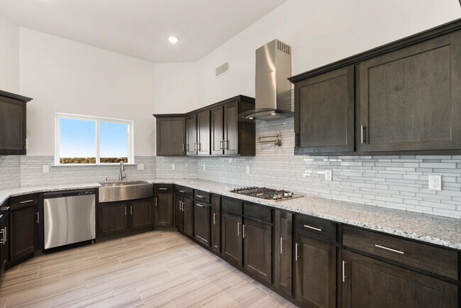 Building Photo - 13348 Eton Ct