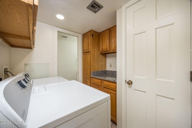 Building Photo - 2284 W Paseo Cielo