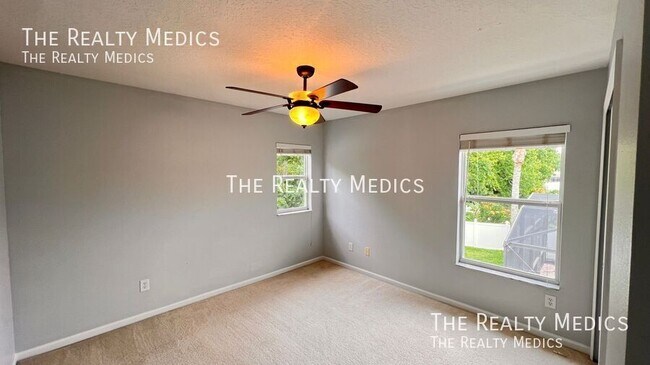 Building Photo - 10319 Willow Ridge Loop
