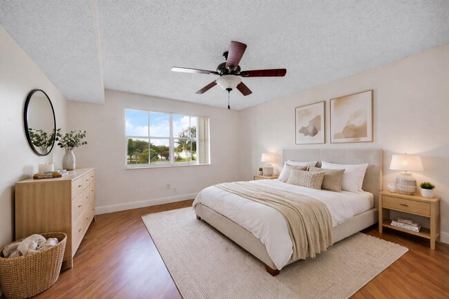 Building Photo - 2809 N Course Dr