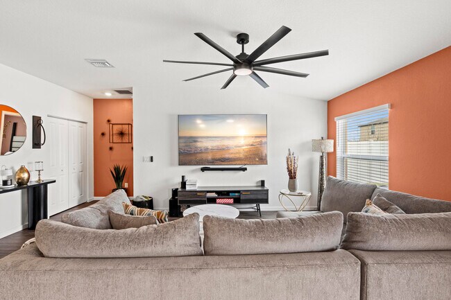 Building Photo - 701 Carlyle Wy