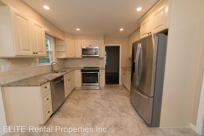 Building Photo - 4 br, 2.5 bath House - 440 Cricket Lane