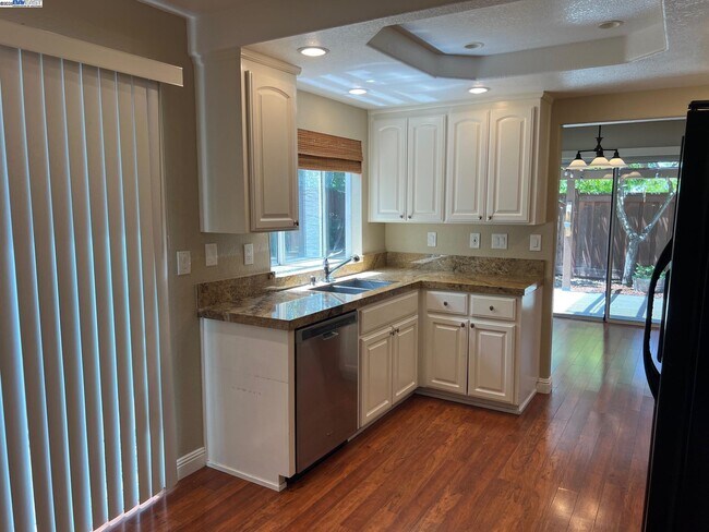 Building Photo - 4173 Garibaldi Pl