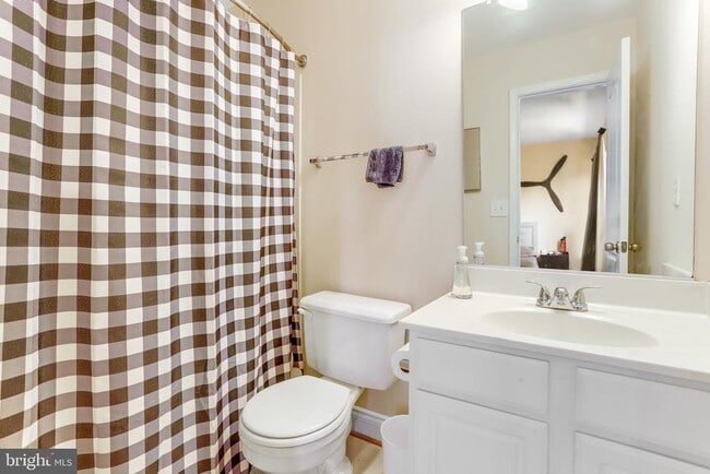 Building Photo - 3819 Watkins Mill Dr