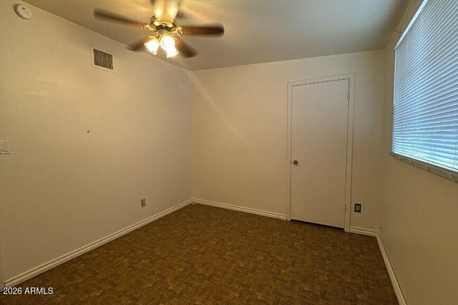 Building Photo - 35 E James Dr