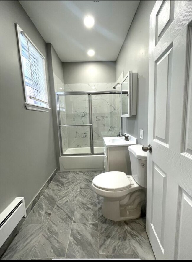 Building Photo - 970 McLean Ave