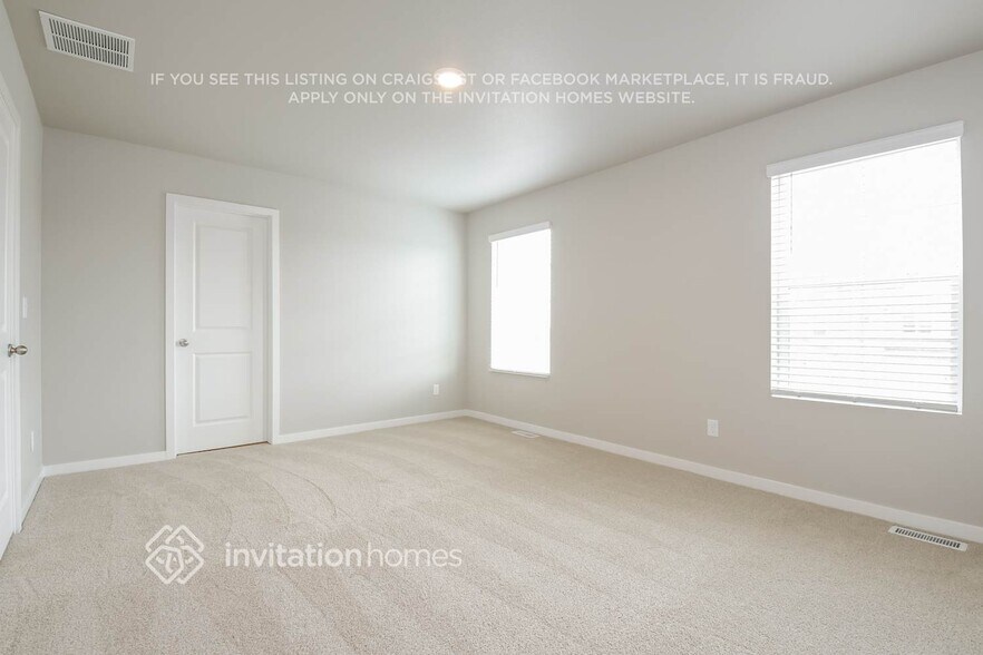 Building Photo - 7211 Dolores Ave