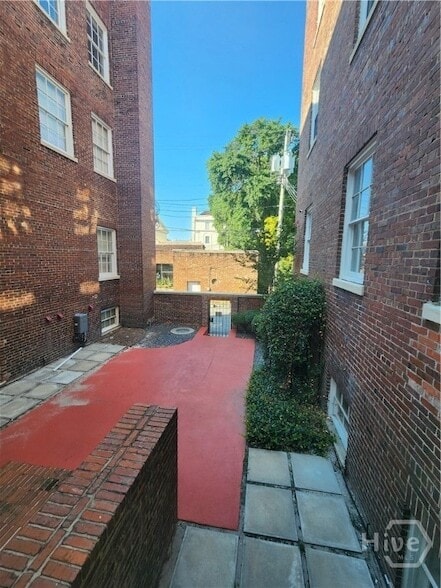 Building Photo - 101 W Oglethorpe Ave