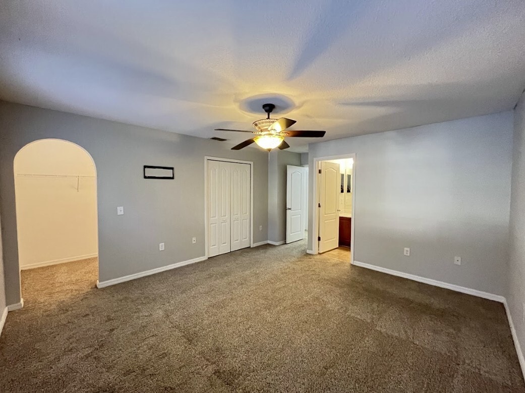 Building Photo - 8265 Halls Hammock Ct