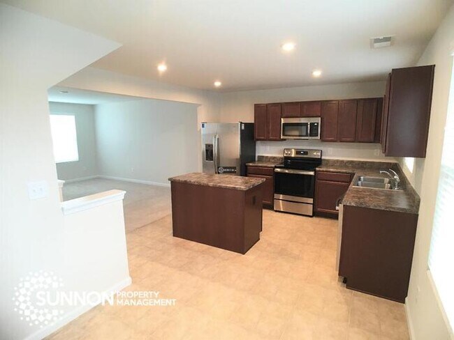 Building Photo - New Construction 3 BR & 1 Car Garage
