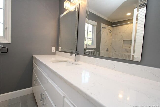 Building Photo - 3908 Littlefield Ct