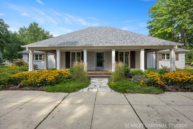 Building Photo - 38W064 Tanglewood Dr