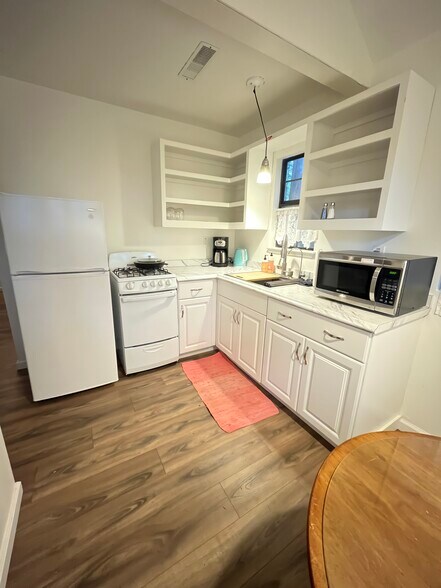 Kitchen - 14052 Wings of Morning Dr