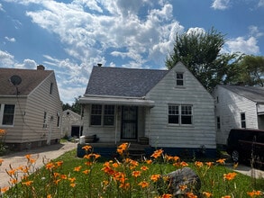 Building Photo - 19411 Albion Ave