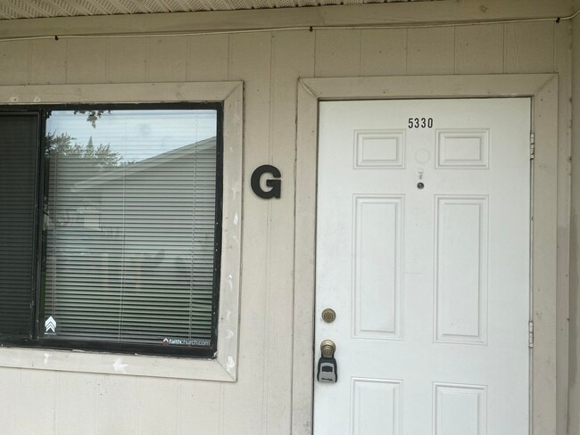 Building Photo - 5330 Elmhurst Rd