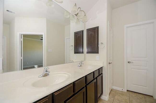 Building Photo - 26006 Haggard Nest Dr