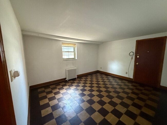 Building Photo - 91 Sherwood Ave