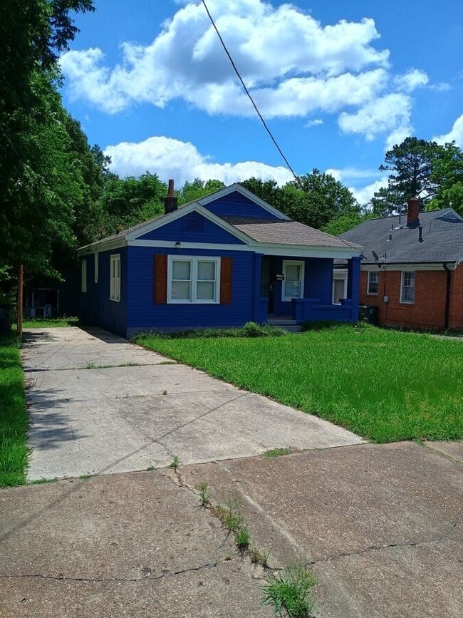 Building Photo - 762 Vaughn Rd