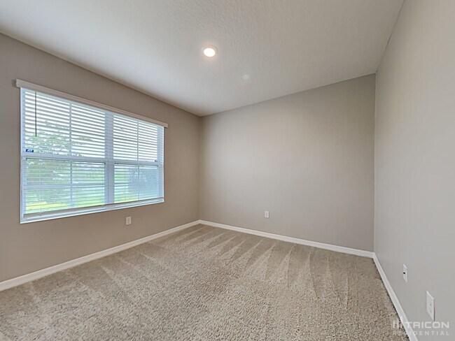 Building Photo - 242 Meadowbrook Blvd