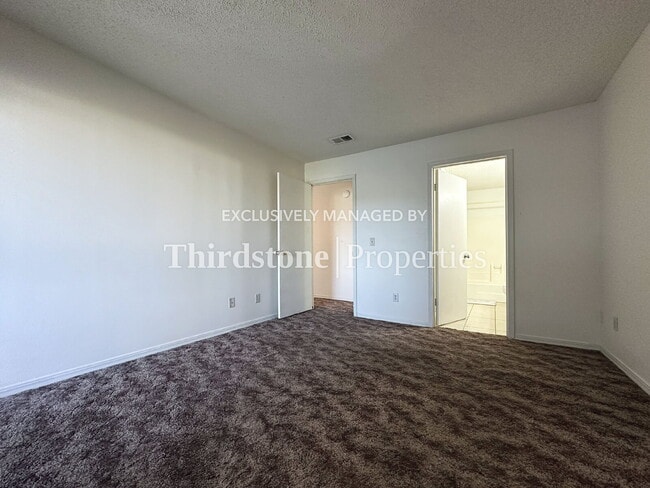 Building Photo - 10200 Belle Rive Blvd