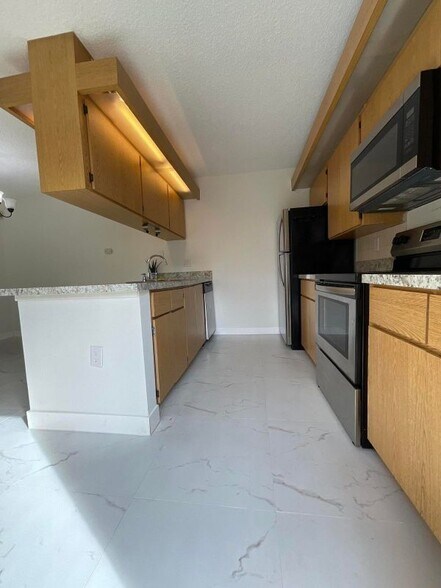 Building Photo - 7420 74th Way