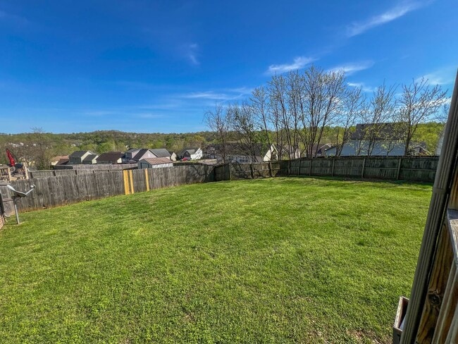 Building Photo - Gorgeous Single-Family--Fenced Backyard and Bonus Room!