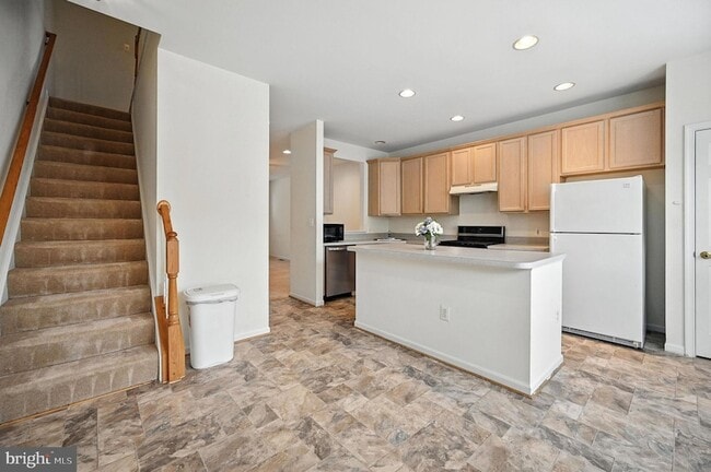 Building Photo - 6949 Banchory Ct
