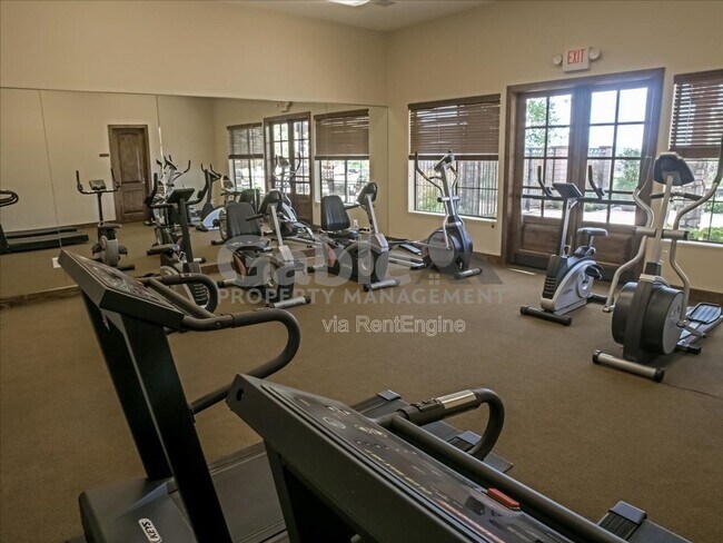 Building Photo - 30000 N Camino los Robles
