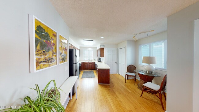 Building Photo - 1714 Deerfield Dr SW