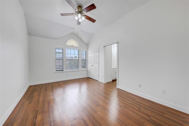Building Photo - 9320 Vista Cir